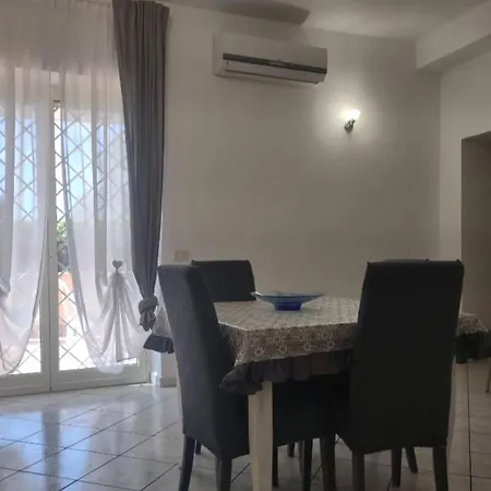 Apartment Lizzies Hus *