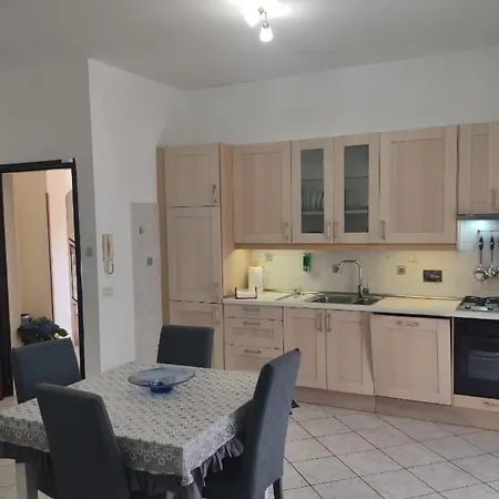 Lizzies Hus Fiumicino