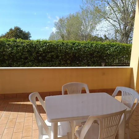 Apartamento Lizzies Hus *